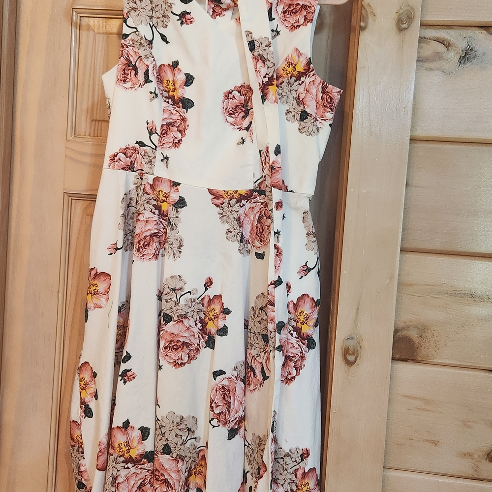 Floral Dress - White and Pink